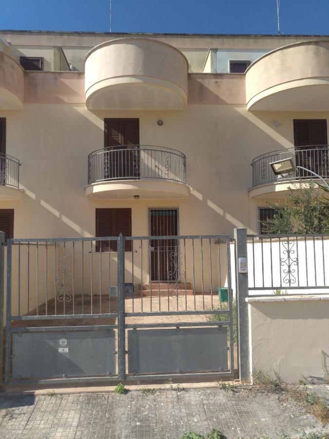 Orchidea Sant Isidoro (Apulia) Exterior foto